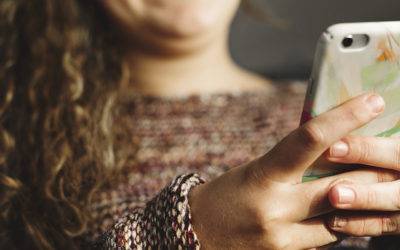 Il digitale oggi: rischi e vantaggi in infanzia e in adolescenza